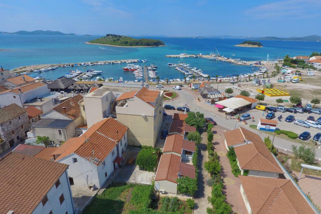 Lavender Mobile Houses Pakoštane Buitenkant foto